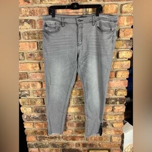 Kancan Whitley Skinny Jean with Ankle Zipper 2XL